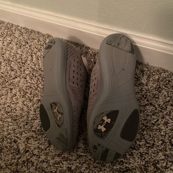 Under Armour grey suede sneakers - Picture 4 of 5